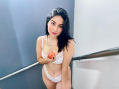 IrinaCarter - female with black hair and  big tits webcam at xLoveCam