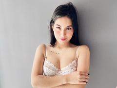 IrinaCarter - female with black hair and  big tits webcam at xLoveCam