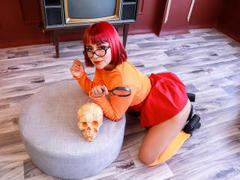 IrinaVolkov - female with red hair webcam at xLoveCam