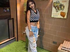 IrisBeaumont - female webcam at xLoveCam