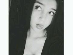 IrisDiaz - female webcam at xLoveCam