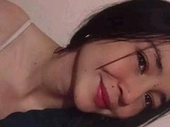 IrisDiaz - female webcam at xLoveCam