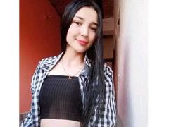 IrisDiaz from xLoveCam