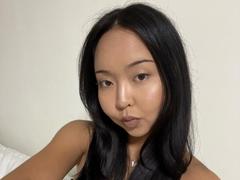 IrisDommer from xLoveCam