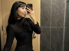 IrisDommer - female with brown hair webcam at xLoveCam