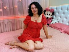 IrisMorgan - female with black hair and  small tits webcam at xLoveCam