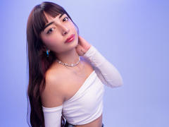 IrisVelvet - female with black hair webcam at LiveJasmin