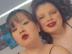 IsaAndCaro - female webcam at xLoveCam