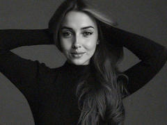 IsaBlonde69 from xLoveCam