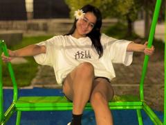 IsaBlue - female with black hair webcam at xLoveCam