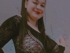 IsaLoverX - female with brown hair and  big tits webcam at xLoveCam