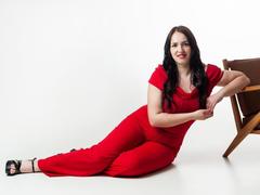 IsabelBlackberry - female with brown hair webcam at xLoveCam