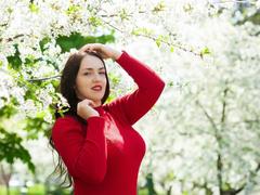 IsabelBlackberry - female with brown hair webcam at xLoveCam