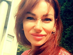 IsabelKiss - female with brown hair webcam at xLoveCam