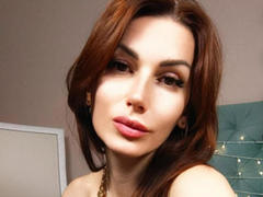 IsabelKiss - female with brown hair webcam at xLoveCam