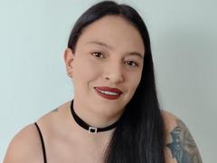 IsabelaDeLuca - female with black hair and  big tits webcam at xLoveCam