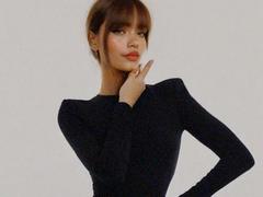 JulietaBlackwood - female with brown hair webcam at LiveJasmin