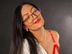 IsabellCollin from xLoveCam