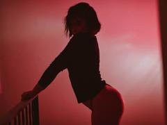 IsabellaArias - female with brown hair webcam at xLoveCam