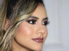 IsabellaClaire from xLoveCam