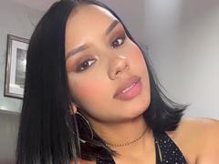 IsabellaDuque - female with black hair and  big tits webcam at xLoveCam