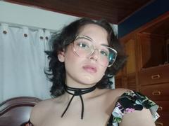 EmilieGordon - female with black hair and  big tits webcam at LiveJasmin