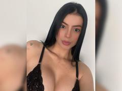 IsabellaJames from xLoveCam