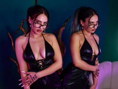 IsabellaLux - female with black hair and  big tits webcam at xLoveCam