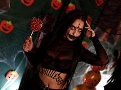 IsabellaLux - female with black hair and  big tits webcam at xLoveCam