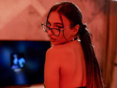 IsabellaLux from xLoveCam