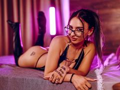 IsabellaLux - female with black hair and  big tits webcam at xLoveCam
