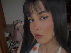 IsabellaMarynn - female webcam at xLoveCam