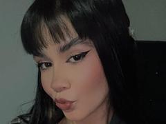 IsabellaMarynn - female webcam at xLoveCam