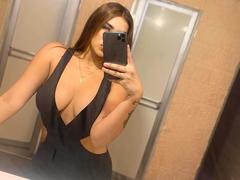 IsabellaMoreau - blond female webcam at xLoveCam