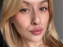 IsabellaPalacio - blond female with  big tits webcam at LiveJasmin