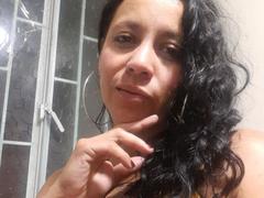 IsabellaSweett - female with black hair webcam at xLoveCam