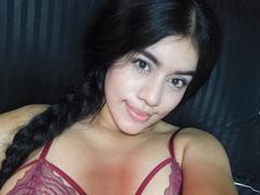 AlexaQueen69s - female webcam at xLoveCam