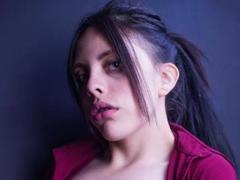 IsabellaTresor - female with brown hair and  big tits webcam at LiveJasmin