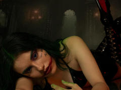 IsabellaVani - female with black hair and  small tits webcam at LiveJasmin