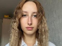 IsauraLatz from xLoveCam