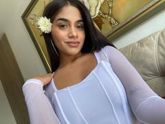 IsisFerrer - female with brown hair and  big tits webcam at xLoveCam