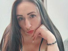 IsisKeiko - female with black hair webcam at xLoveCam