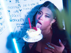 DarleenStone - female with black hair and  big tits webcam at LiveJasmin