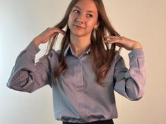 IsobelLoverdi - female webcam at xLoveCam