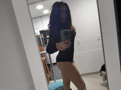 IssaMilfX - female with brown hair and  big tits webcam at xLoveCam