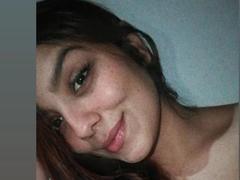 issanassar - female webcam at xLoveCam