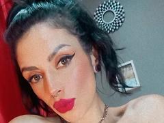 IvanaFetish - female with black hair and  small tits webcam at xLoveCam