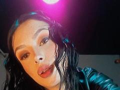 IvanaFetish - female with black hair and  small tits webcam at xLoveCam