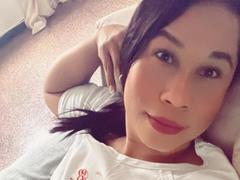 IvannaX69 - female with black hair webcam at xLoveCam