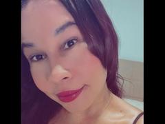 IvannaX69 - female with black hair webcam at xLoveCam